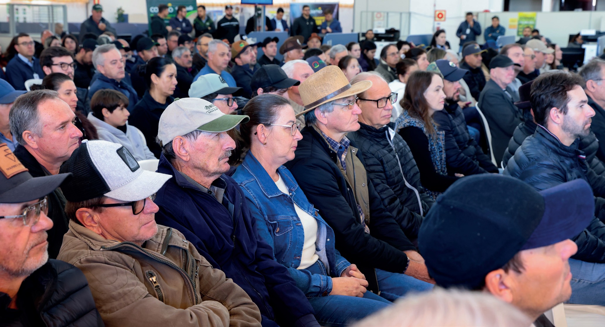 Milhares de cooperados participaram dos encontros no Paraná, Santa Catarina e Mato Grosso do Sul