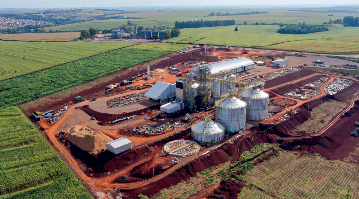 Vista aérea do novo entreposto da Coamo em Campina da Lagoa. Mesmo em obras, unidade já recebe milho segunda safra