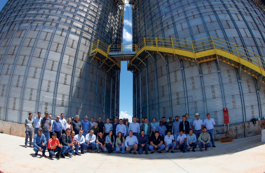 Equipe Coamo e autoridades em Brasil&acirc;ndia do Sul